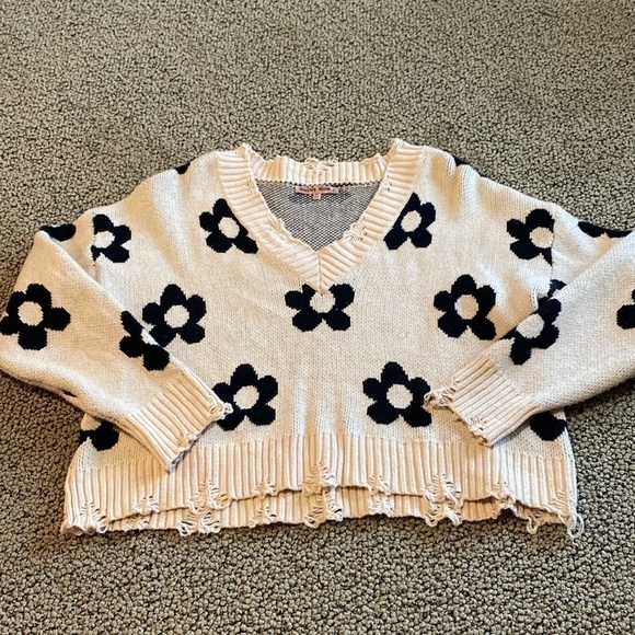 Bailey Rose Distressed Flower V Neck Sweater Soze XS in Like New Condition - Picture 1 of 8
